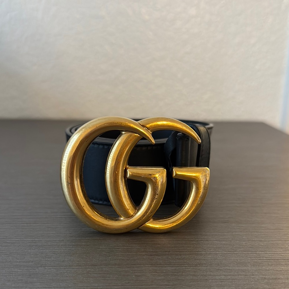 Gucci Black Leather Belt with Gold GG Emblem